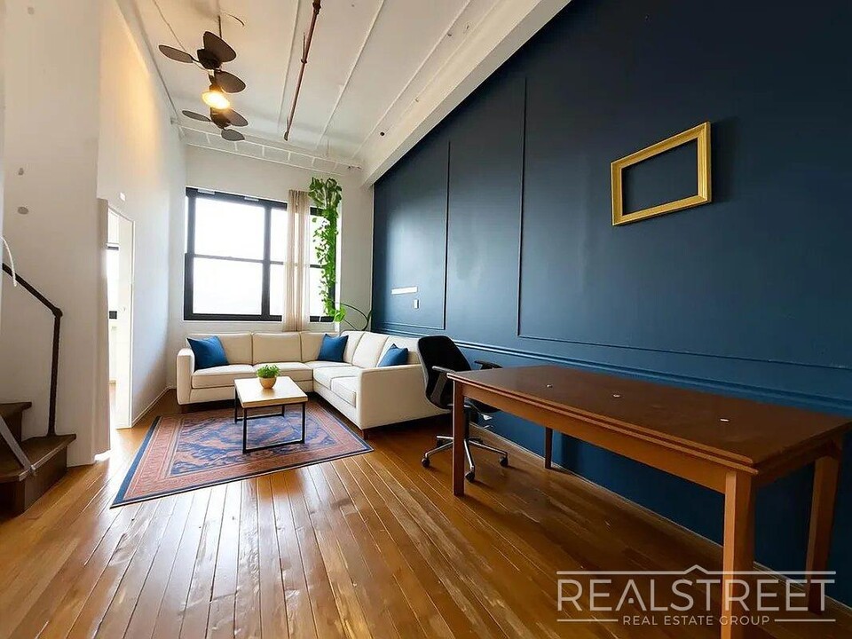 Hart St in Brooklyn, NY - Building Photo