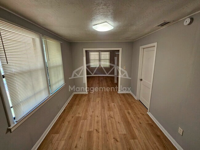 2040 W 15th St in Jacksonville, FL - Building Photo - Building Photo