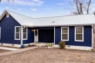 414 Ruth St in Kerrville, TX - Building Photo - Building Photo