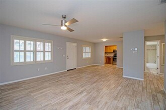 6150 Gulfport Blvd S, Unit 102 in Gulfport, FL - Building Photo - Building Photo