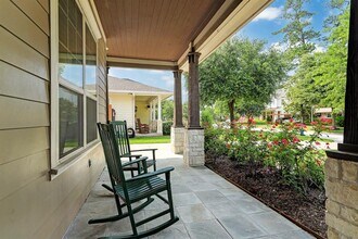 1331 Chippendale Rd in Houston, TX - Foto de edificio - Building Photo