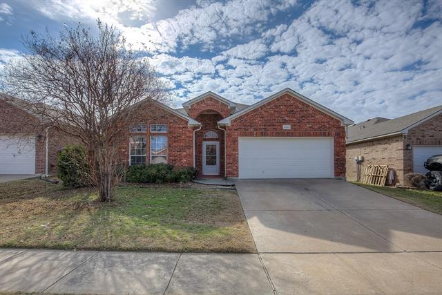 3824 Confidence Dr in Fort Worth, TX - Building Photo