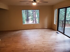 18111 N Meadow Dr in Pioneer, CA - Building Photo - Building Photo