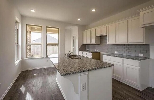 137 Emory Birch in Montgomery, TX - Building Photo - Building Photo
