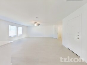 1726 Serenity Moon Dr in Crosby, TX - Building Photo - Building Photo