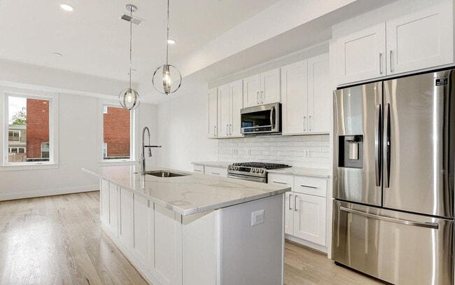 836 Varnum St NW in Washington, DC - Building Photo - Building Photo
