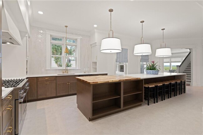 50 Frederica Oaks Ln in St. Simons Island, GA - Building Photo - Building Photo