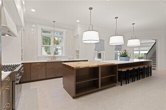 50 Frederica Oaks Ln in St. Simons Island, GA - Building Photo - Building Photo