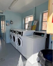 190 E Olmstead Dr in Titusville, FL - Foto de edificio - Building Photo