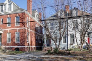 632 Redgate Ave in Norfolk, VA - Building Photo