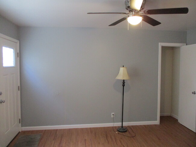 326 V Street, Unit Apt. # 1 in Sacramento, CA - Building Photo - Building Photo