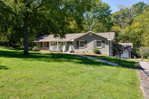 4417 Saunders Ave in Nashville, TN - Building Photo