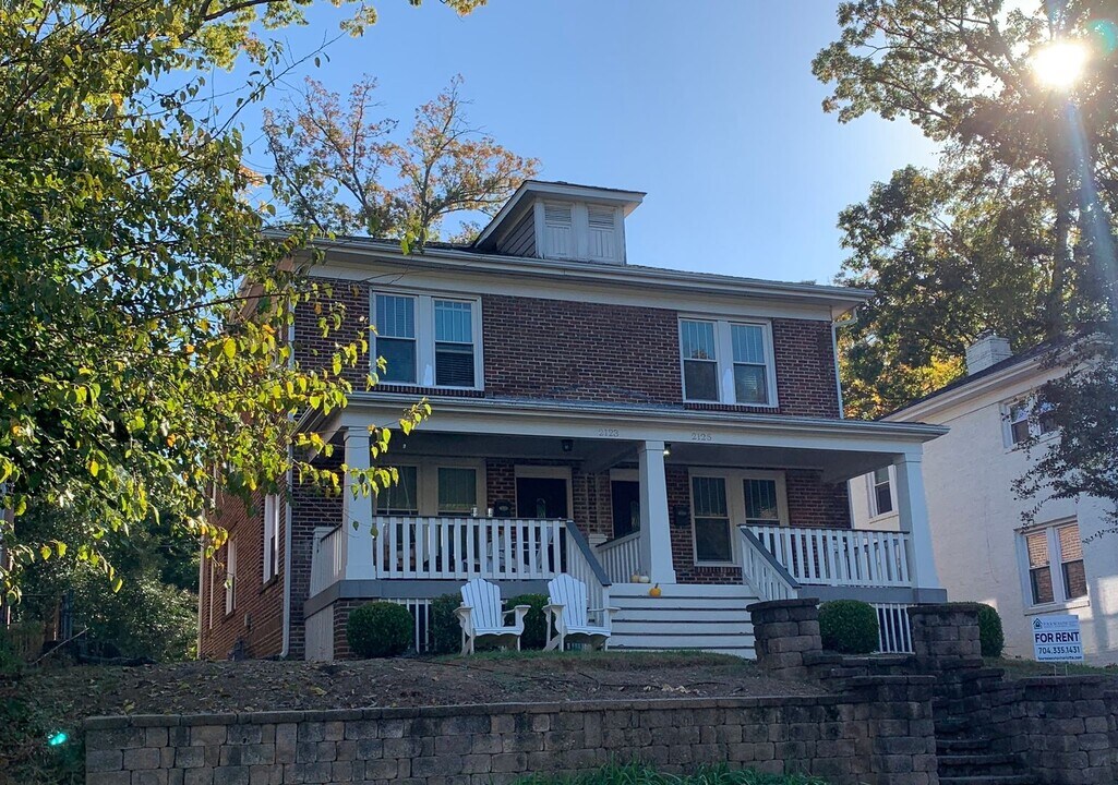 2123 Kirkwood Ave in Charlotte, NC - Building Photo