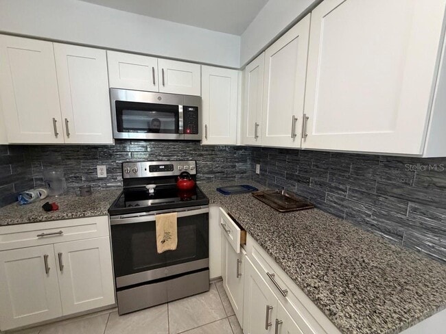 1111 Sherrington Rd in Orlando, FL - Building Photo - Building Photo