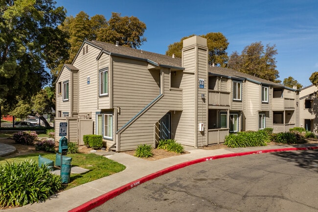 Seabreeze Apartment Homes