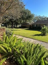 16522 Diana Ln in Houston, TX - Building Photo - Building Photo