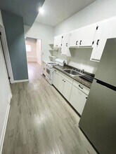 1382 Center Ave in West View, PA - Foto de edificio - Building Photo