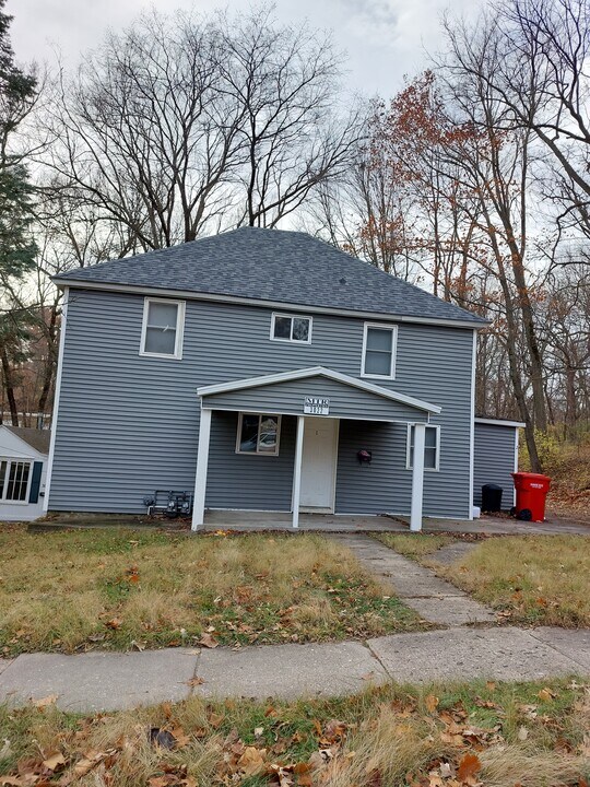 3022 Oakland St in Ames, IA - Building Photo
