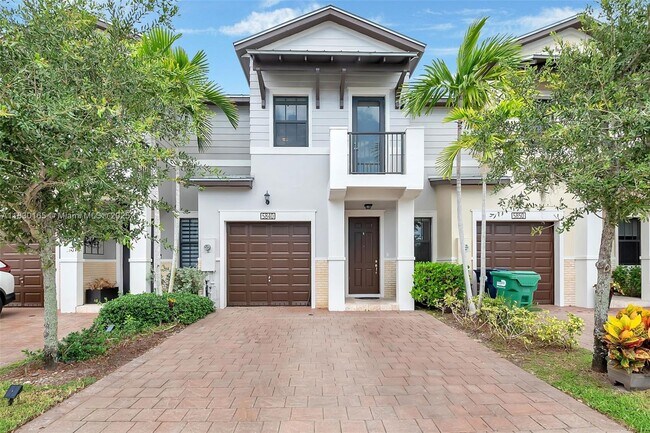 5840 NW 104th Path