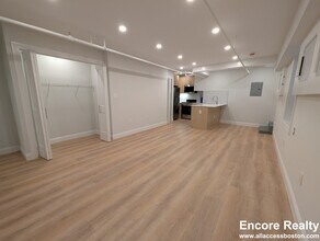 20 Joy St, Unit B in Boston, MA - Foto de edificio - Building Photo