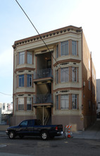 137-147 Tiffany Ave in San Francisco, CA - Building Photo - Building Photo