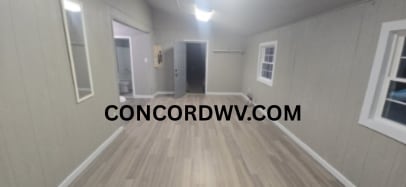 209 Burch St in Athens, WV - Building Photo - Building Photo