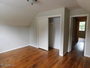 1445 Whitworth Cove in Southaven, MS - Foto de edificio - Building Photo