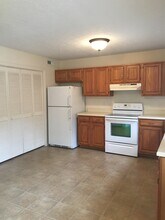 582 Lost Cir, Unit C in Bowling Green, KY - Foto de edificio - Building Photo