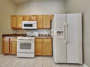 16311 Bridgeglade Ln in Lithia, FL - Building Photo - Building Photo