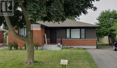 69 Austin Dr in Hamilton, ON - Building Photo - Building Photo