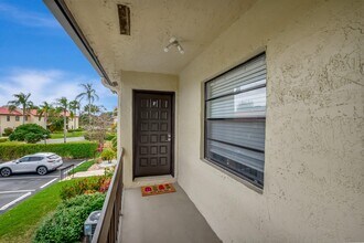 21214 Lago Cir in Boca Raton, FL - Building Photo - Building Photo