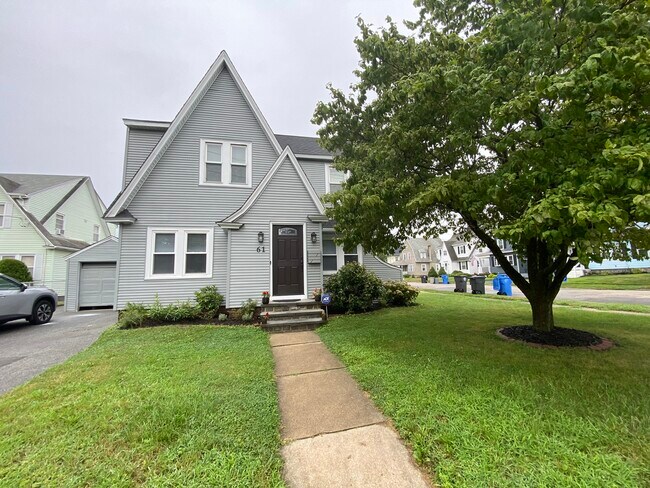 property at 61 Warwick Ave