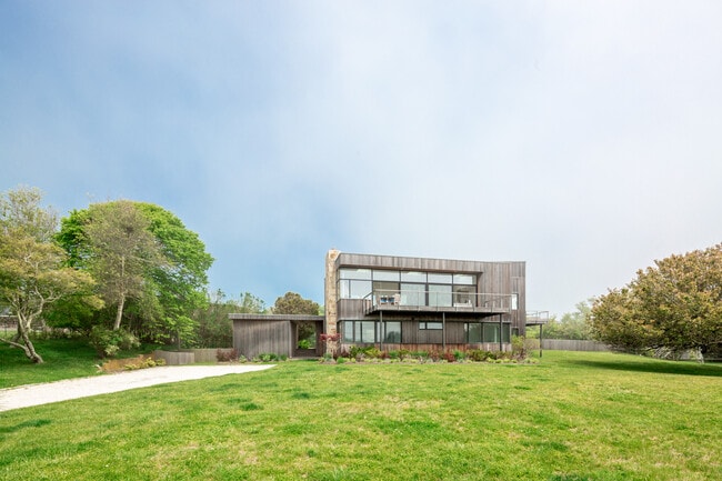 property at 43 Surfside Ave