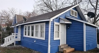 1007 Willow St in Bonham, TX - Building Photo - Building Photo