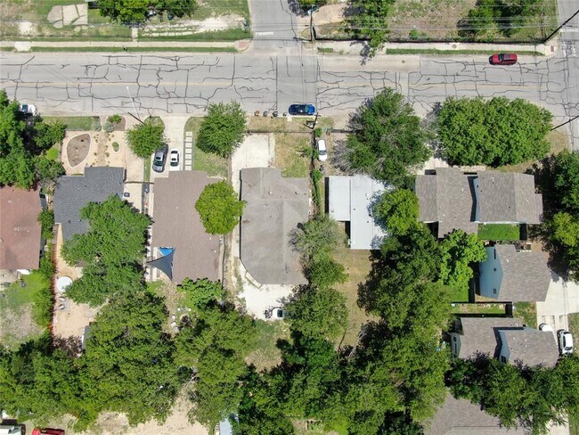 1412 Vargas Rd in Austin, TX - Building Photo - Building Photo