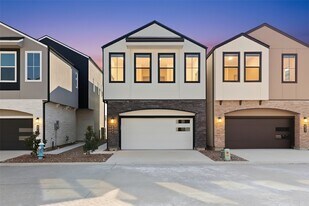 2923 El Fenice Ln in Houston, TX - Building Photo