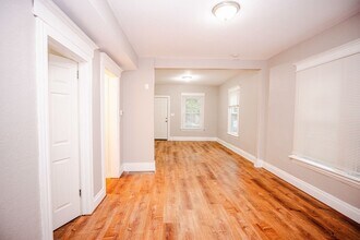 1445 Yates St in Toledo, OH - Building Photo - Building Photo