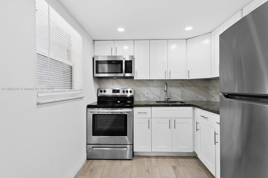 1109 NE 6th Ave, Unit 2 in Fort Lauderdale, FL - Foto de edificio