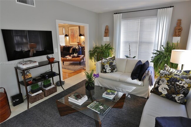 property at 2828 Segovia St