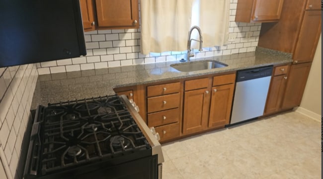 4964 Scenic View Dr in Irondale, AL - Building Photo - Building Photo