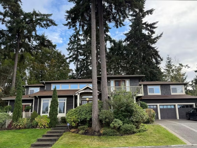 5732 Sunset Ln in Mukilteo, WA - Foto de edificio - Building Photo