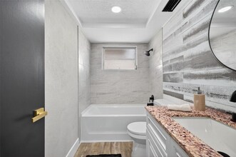 8510 Wagon Wheel Ln in Hudson, FL - Building Photo - Building Photo