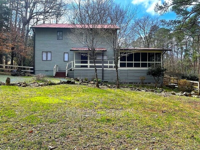 property at 740 Hills of the Haw Rd