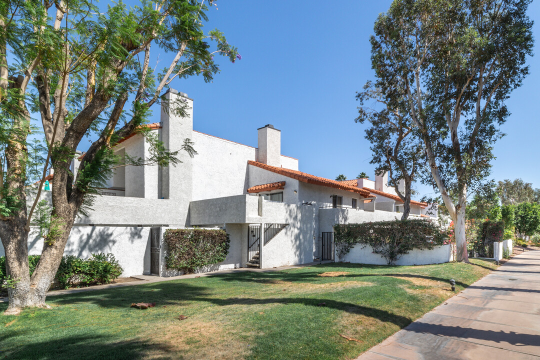 Caballeros Estates in Palm Springs, CA - Building Photo