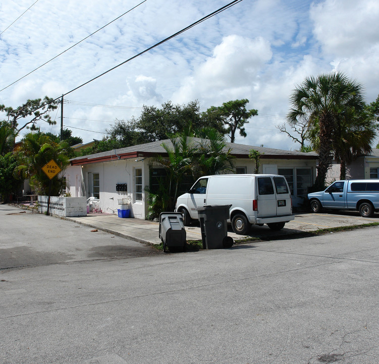 304 SE 21st St in Fort Lauderdale, FL - Building Photo