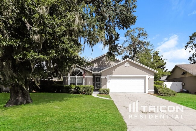 property at 3910 Creek Woods Dr