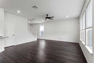 1001 Danish Cove in Hutto, TX - Building Photo - Building Photo