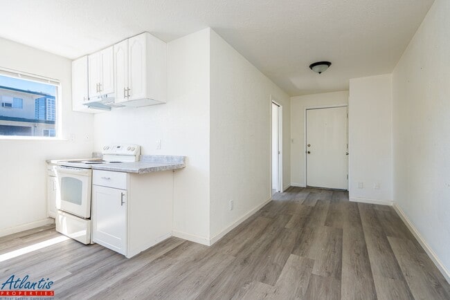 439 S 4th St, Unit 30 in San Jose, CA - Foto de edificio - Building Photo