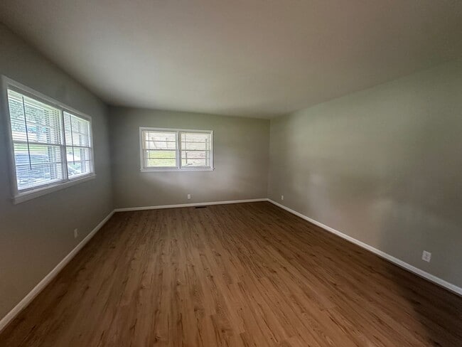 105 E 49th St in Anniston, AL - Building Photo - Building Photo