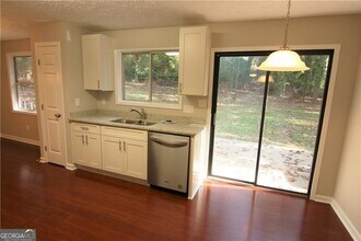 2257 Turtle Club Dr NE in Marietta, GA - Building Photo - Building Photo